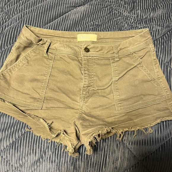 Rewash Hi-Rise Patch Pocket Shorts - Picture 1 of 4